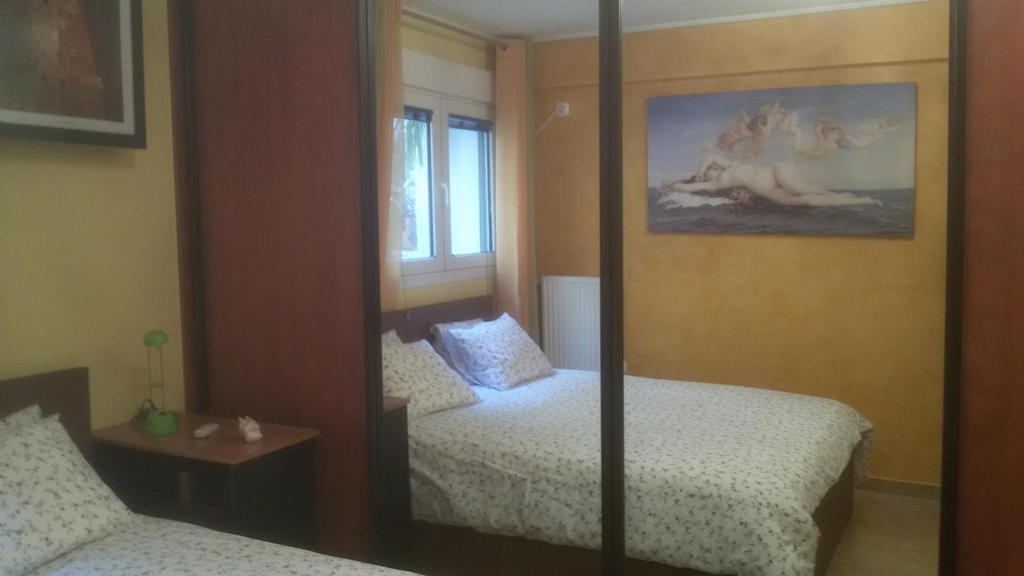 Quiet Apartment In Plaka Афины Экстерьер фото