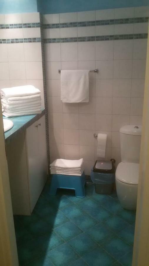 Quiet Apartment In Plaka Афины Экстерьер фото